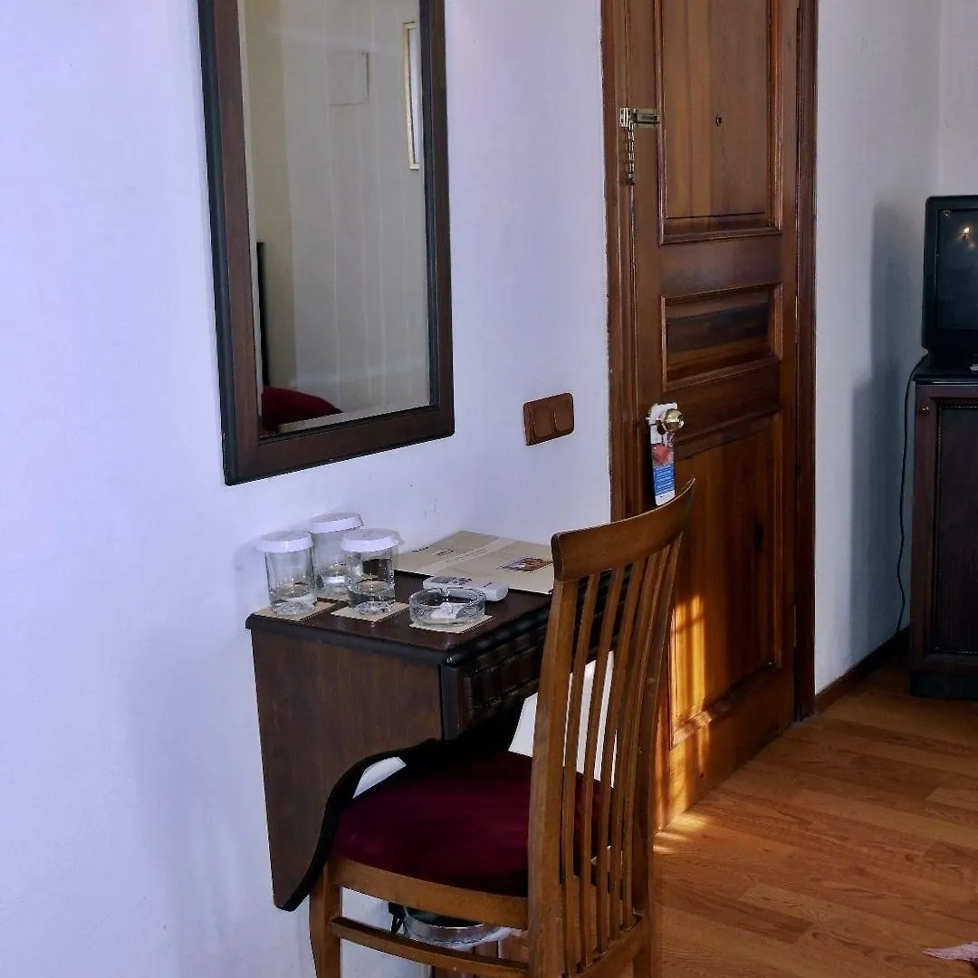 Turquhouse Hotel İstanbul