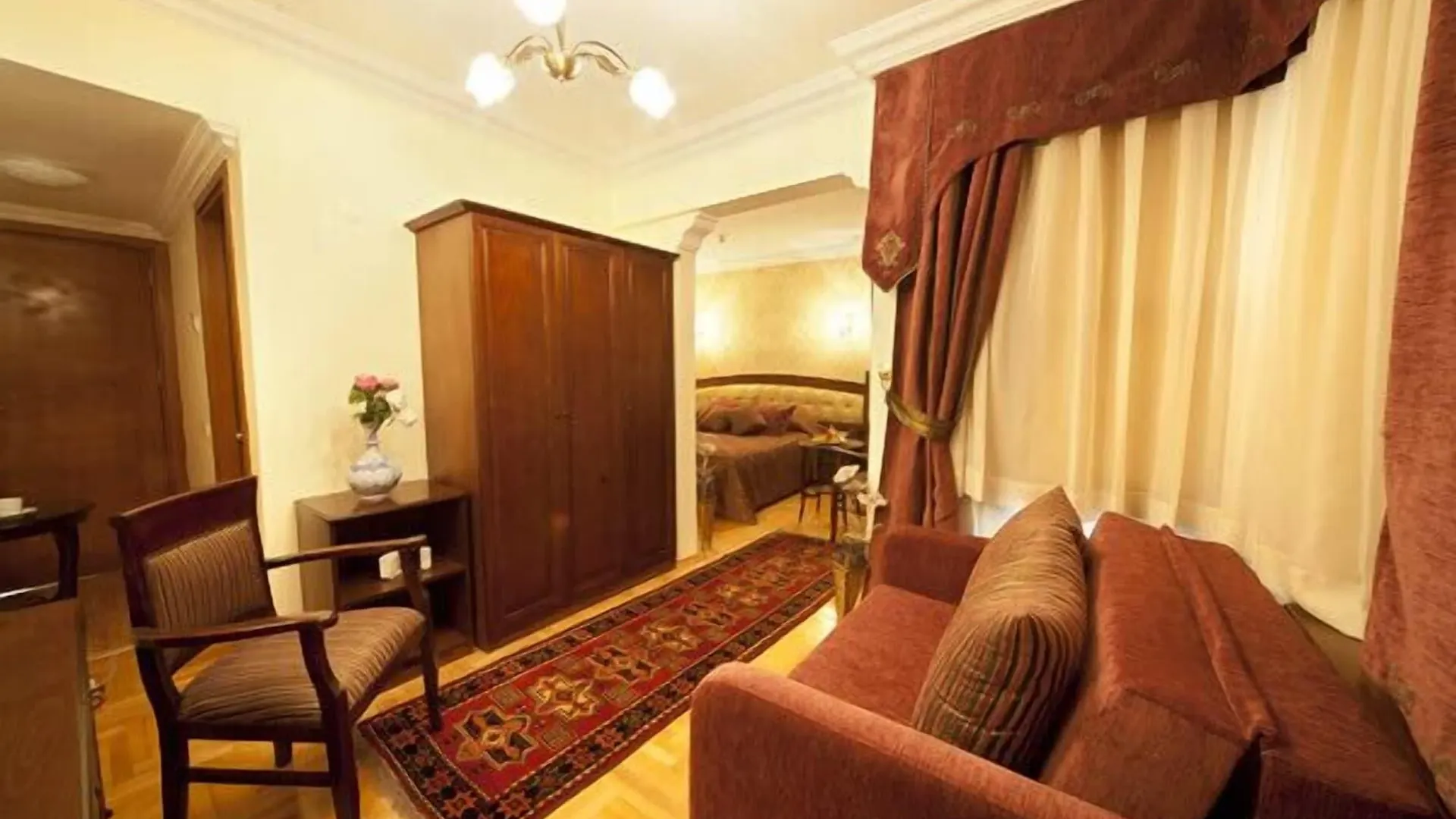 Turquhouse Hotel Istanbul