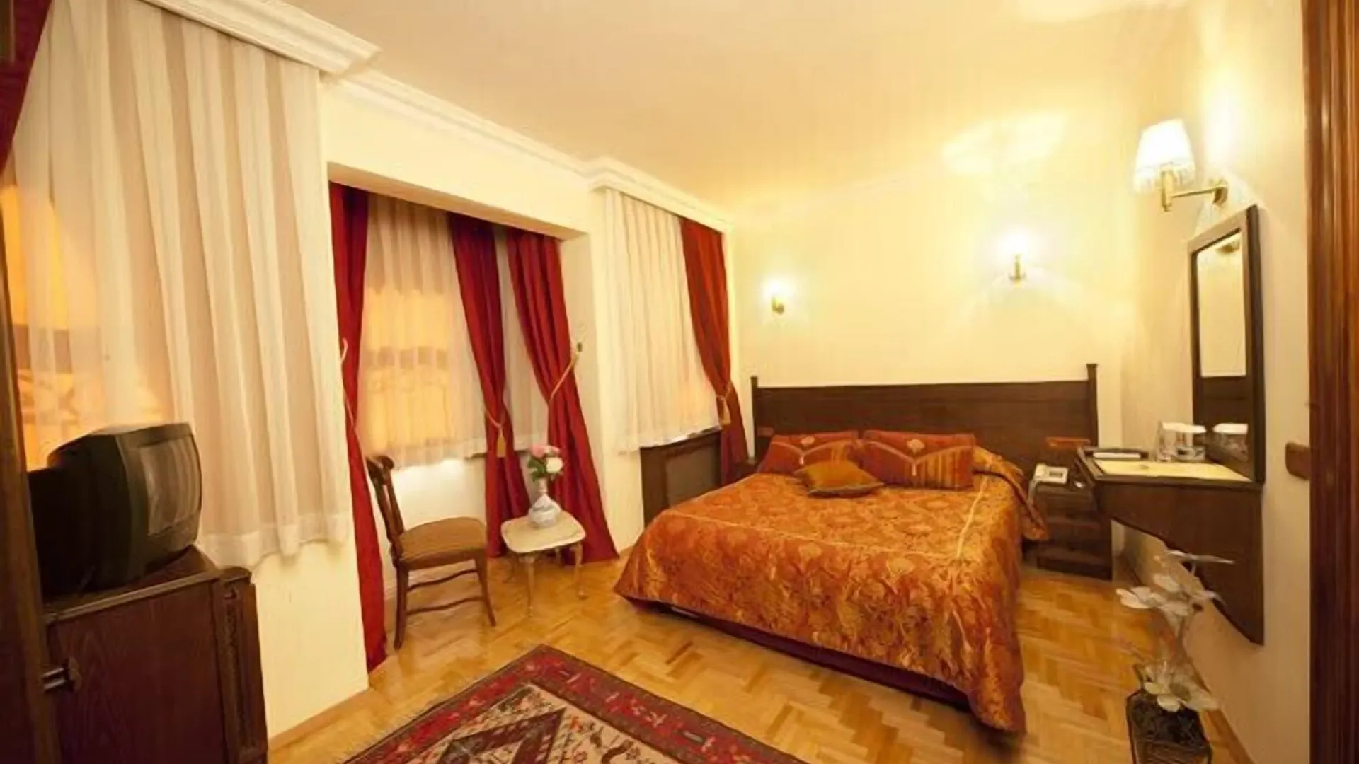Turquhouse Hotel Istanbul